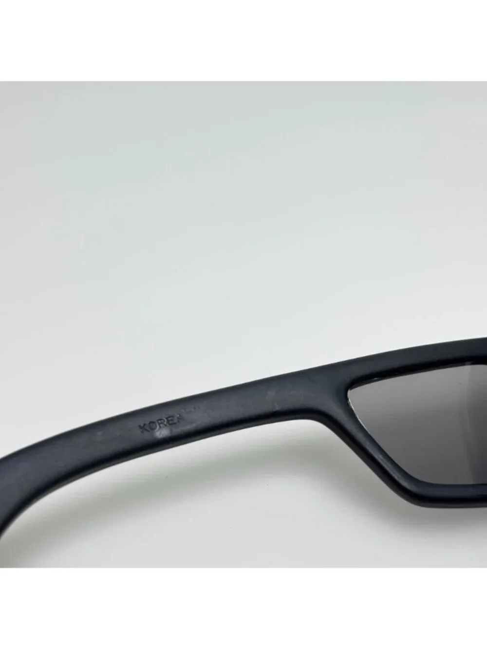 Unbranded Sunglasses 7646 Korea Vintage Retro Black Polarized